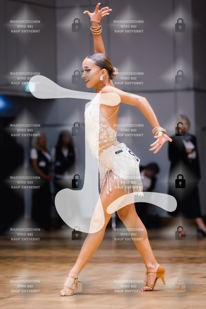 GOC 2025 - WDSF Solo Junior II Latin Female - 2025-08-21-8108 | Webshop for digital downloads and prints of dance sport, event & show photographer Julian Link - Realisiert mit Pictrs.com