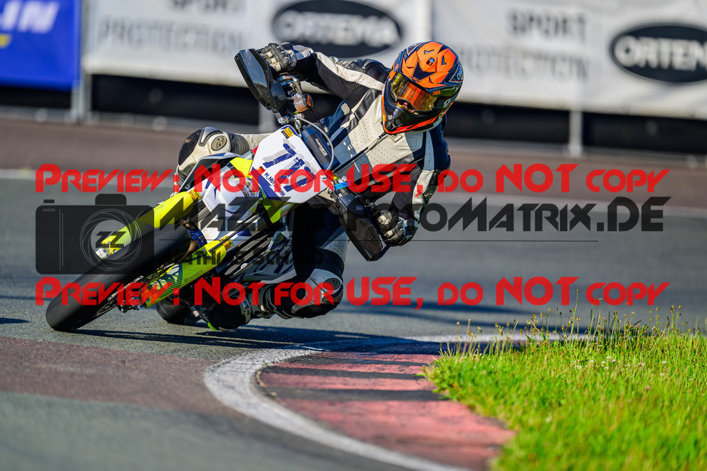 MaZZes_FotoMatrix_240622_6007705_2-398 | UE40