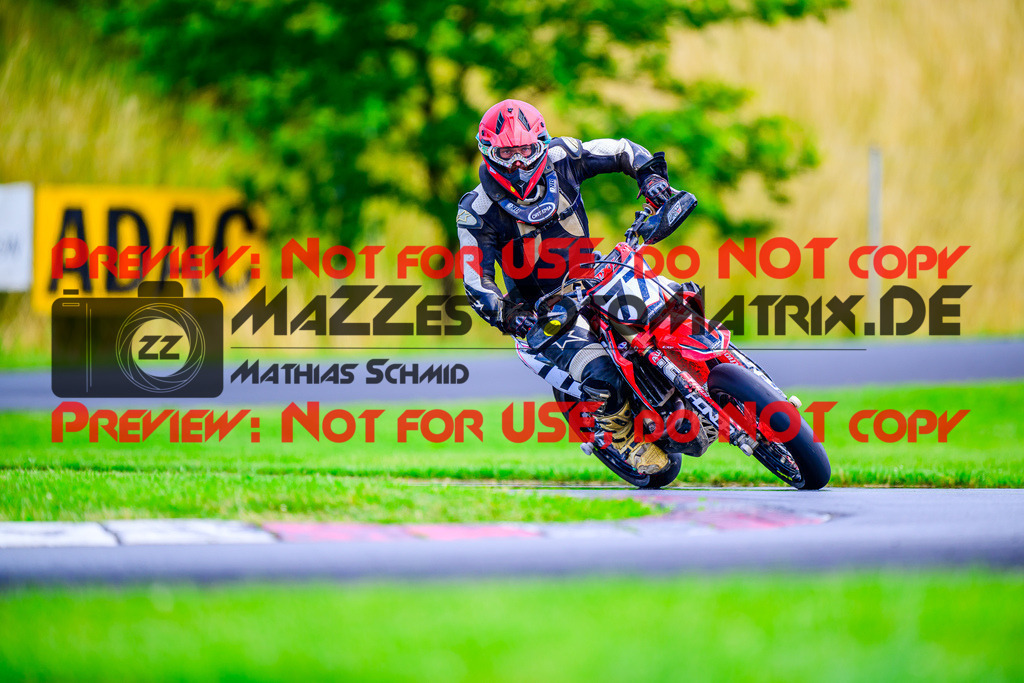 MaZZes_FotoMatrix_240713_6007705_7595 | S3