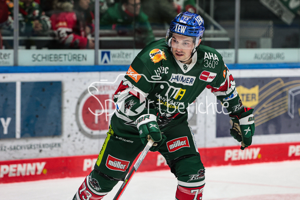 Augsburger Panther - Fischtown Pinguins Bremerhaven | Rueckkehrer Matthew PUEMPEL (AEV #73) in Aktion