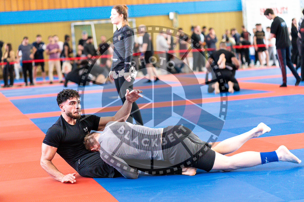 20250510PBB3715 | Athletes compete during the JJLG Berlin Open Jiu-Jitsu Championship on May 10, 2025 in Berlin, Germany. © Chiara Dazi / photoblackbelt