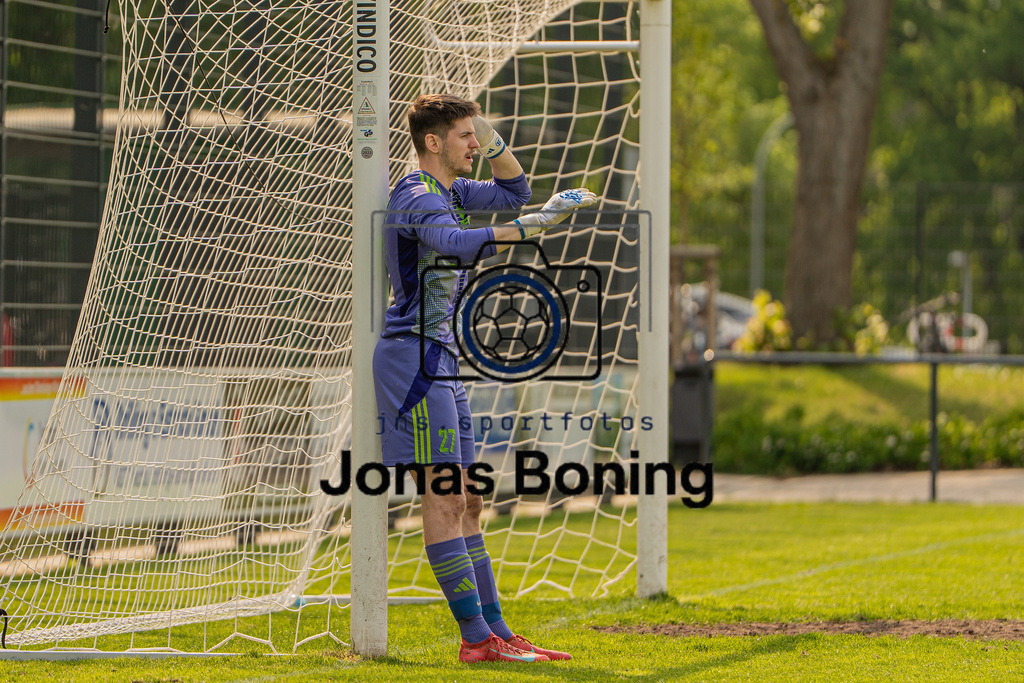 Fußball I Herren I Saison 2025-2026 I Landesliga Weser-Ems I 27. Spieltag I SFN Vechta - SV Bevern I 01082 | jns.sportfotos - Realisiert mit Pictrs.com