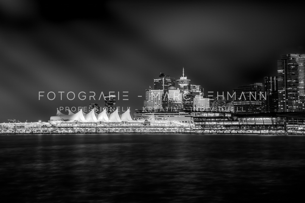 Vancouver-Skyline-bei-Nacht-Fotografie-Marc-Lehmann | Fotografie Marc Lehmann - Realisiert mit Pictrs.com