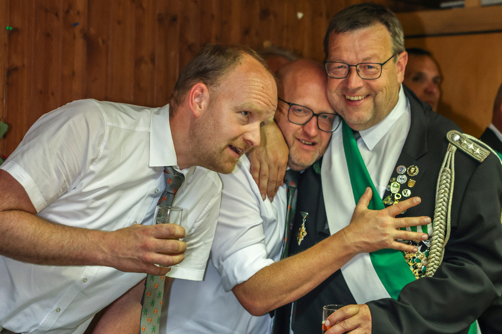 top-top.de 240629-086 | Foto, Video, Fotografie, Videografie, Fotobox, DJ, Discjockey, Musik, Musikbox, Veranstaltung, Photobooth, Amazon, Ebay, Buchtipp, Bestseller, Autor, Verlag, Buch, Wesel, Hamminkeln, NRW, Dinslaken, Rees, Drohne, Hochzeit, Party, Fotobox, Wesel, Fotograf