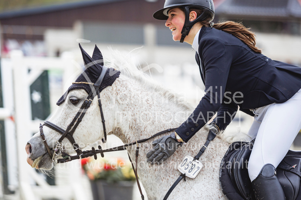 240426_Olfen-Vinnum_PonyTrophy-175 | Deine schönsten Turniermomente als professionelle Fotos! Entdecke hochwertige Pferdesport-Fotografie im Online-Shop. Jetzt Fotos finden & bestellen!