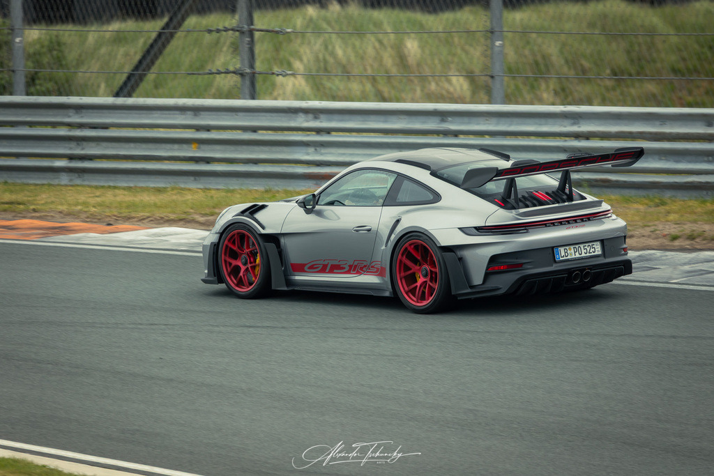 R6AT1164 _Alexander Tschuncky | Entdecken Sie die faszinierende Welt von Alexander Tschuncky Arts: Kreative Fotografie, atemberaubende Automobilkunst und hochwertiger Bilderdruck. Lassen Sie sich inspirieren! - Realisiert mit Pictrs.com