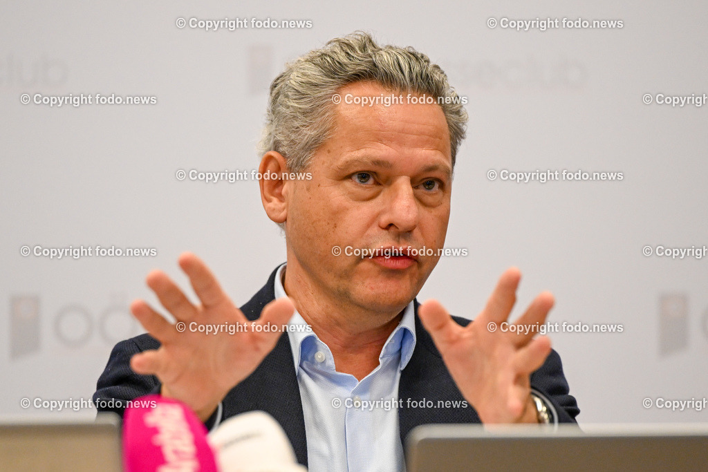 Pressekonferenz ADX Energy_ 07.09.2023-21 | 07.09.2023, Presseclub Linz, AUT, Pressekonferenz ADX Energy, Stimmungslage zur Gasexploration in Molln, im Bild Paul Fink (CEO ADX Energy)