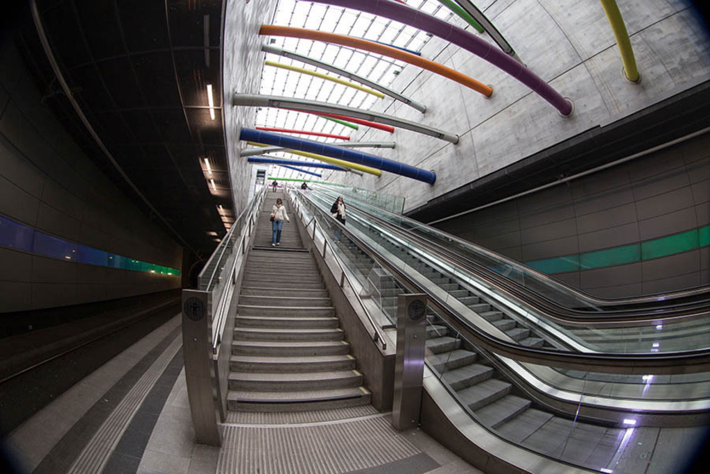 City-Tunnel Leipzig - Station Bayerischer Bahnhof | Das Team hinter BILDLEXIKON LEIPZIG bündelt historische wie aktuelle Informationen über die Stadt Leipzig in Text und Bild auf einer Plattform und stellt diese der interessierten Öffentlichkeit zur Verfügung.