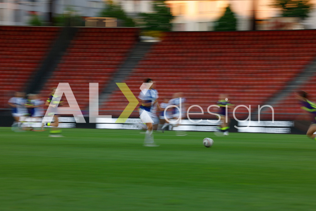 GC Zürich vs FC Zürich - AXA Women’s Super League Playoffs - Stadion Letzigrund | EMANUELA PFISTER of Grasshopper Club Zürich during the AXA Women’s Super League Playoffs quarter-final second leg between GC Zürich and FC Zürich at Stadion Letzigrund, Zurich, Switzerland. - Realisiert mit Pictrs.com