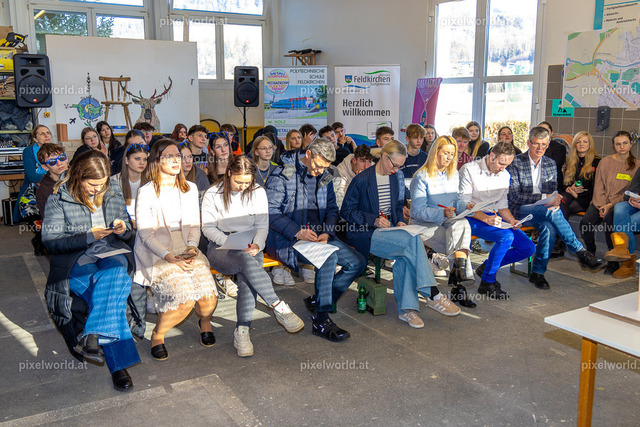 Hackathon - Tag 2 | Bildershop von pixelworld.at - Realisiert mit Pictrs.com