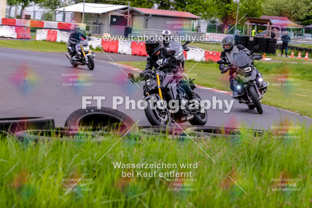 MotoTeamVBK-20476 | Hier findet Ihr Bilder von Touristenfahrten auf der Nürburgring Nordschleife oder von anderen Veranstaltungen die ich besucht habe. Viel Spass beim Durch Schauen 