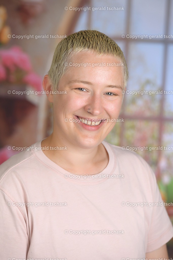 DSC_5400kor | Wählen Sie hier bitte Ihr bestes Foto aus, mit diesem Bild wird Ihr Set produziert. Sollten Sie kein Bild wählen oder mehrere suchen wir das Beste aus!
