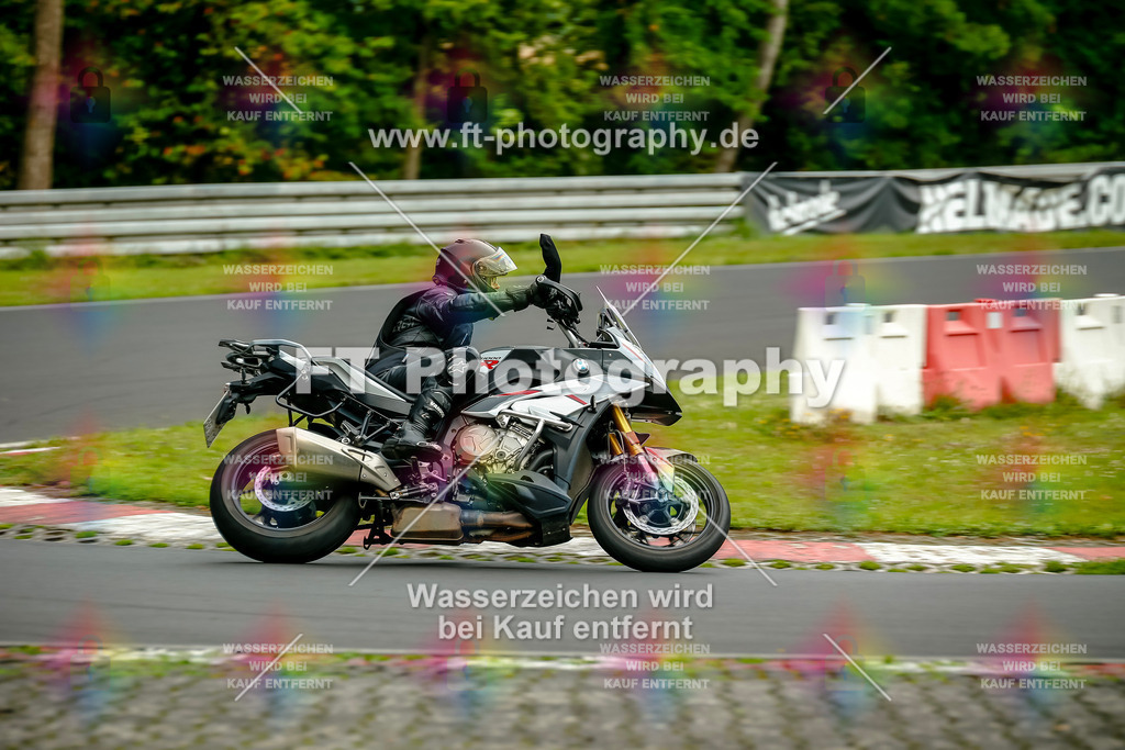 VBK-4253 | Hier findet Ihr Bilder von Touristenfahrten auf der Nürburgring Nordschleife oder von anderen Veranstaltungen die ich besucht habe. Viel Spass beim Durch Schauen 