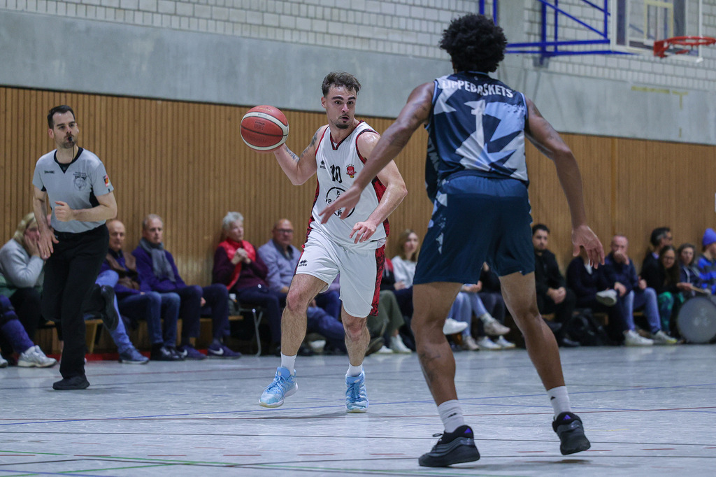 1.Regio BAYER GIANTS vs LippeBaskets Werne-69 | Fotos von Basketballspielen aus dem Raum NRW fotografiert von Gero Mueller-Laschet und Daniel Schaefer - Realized with Pictrs.com