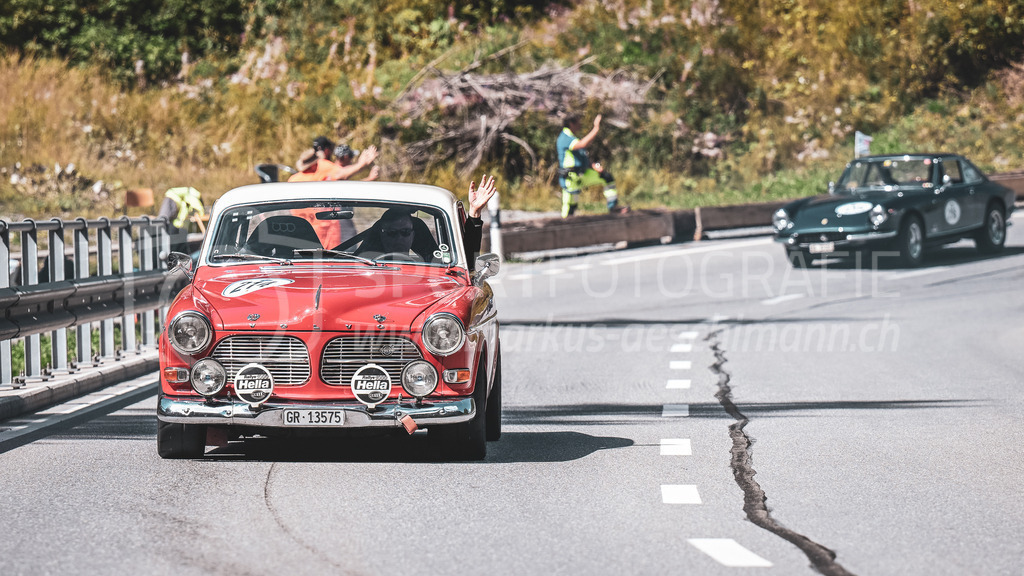 19. Arosa ClassicCar 2023 - 2. September 2023 | 19. Arosa ClassicCar 2023
Arosa, Schweiz
Lautenschlager Andreas aus Vaz / Obervaz mit der Startnummer 214 in einem Volvo 122SR, Jahrgang 1965, in der Klasse Classic Trophy.
@arosaclassiccar, @arosa.official, #arosaclassiccar, #arosa, #76curves, #classiccar
Bild: Sportfotografie Markus Aeschimann | www.markus-aeschimann.ch - Realisiert mit Pictrs.com