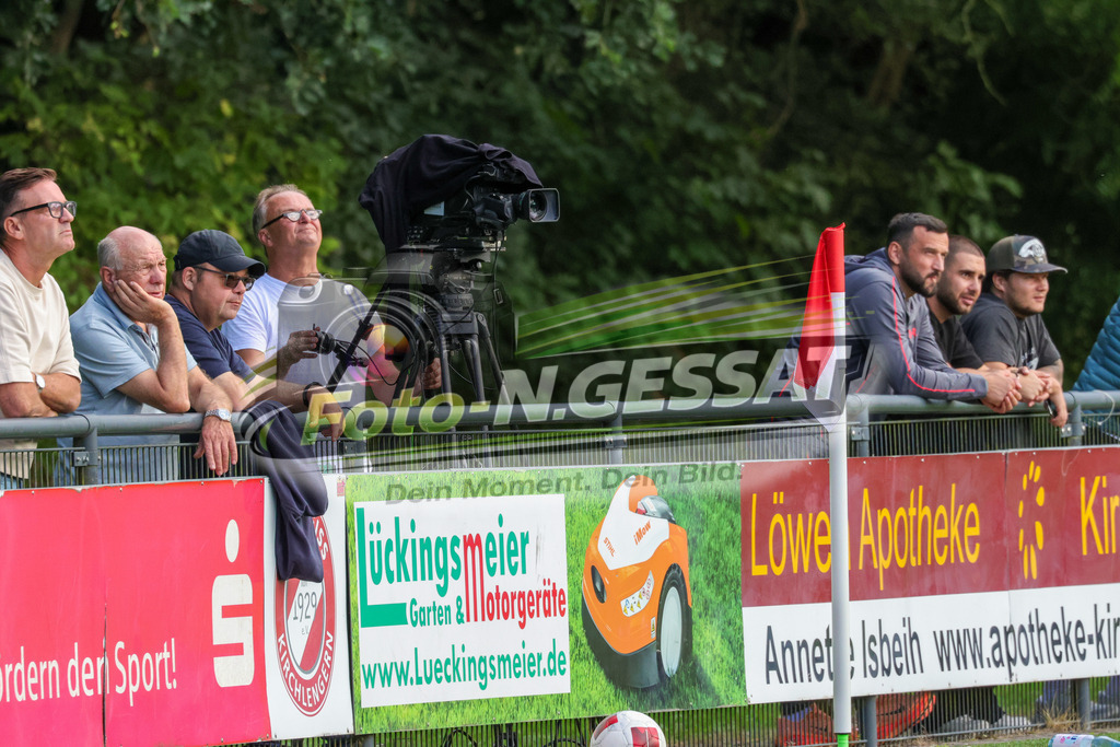 FC RW Kirchlengern - VfL Theesen | Auf dem Bild zu sehen: NW Liveübertragung FC RW Kirchlengern, VfL Theesen, Saison 26/27, Westfalenliga, Kirchlengern, Deutschland - Realisiert mit Pictrs.com