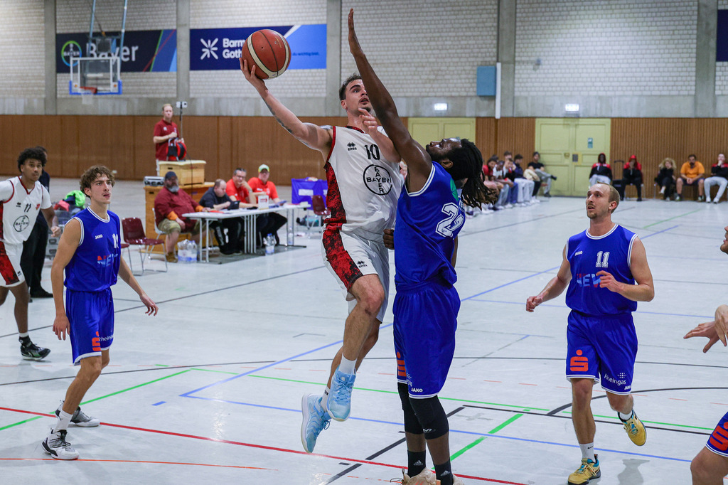 Regio BAYER GIANTS vs NEW Elephants Grevenbroich-82 | Fotos von Basketballspielen aus dem Raum NRW fotografiert von Gero Mueller-Laschet und Daniel Schaefer - Realisiert mit Pictrs.com