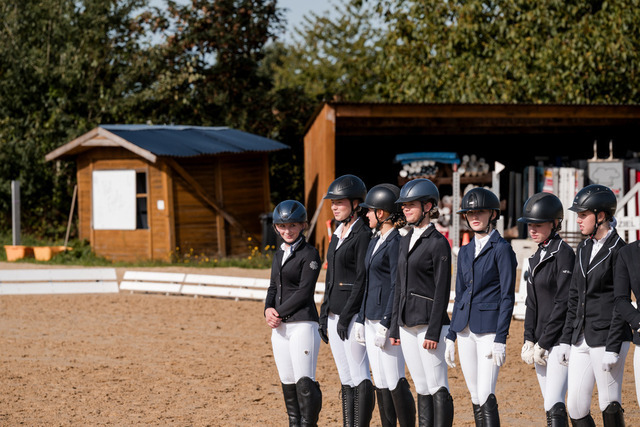 2026_10_03_Siefer-Hof_124156_Z63_56717871 | Professionelle Reitsport-, Turnier- und Eventfotografie von Robert Broda. Galerien mit ausgewählten und bearbeiteten Bildern direkt online ansehen und bestellen.