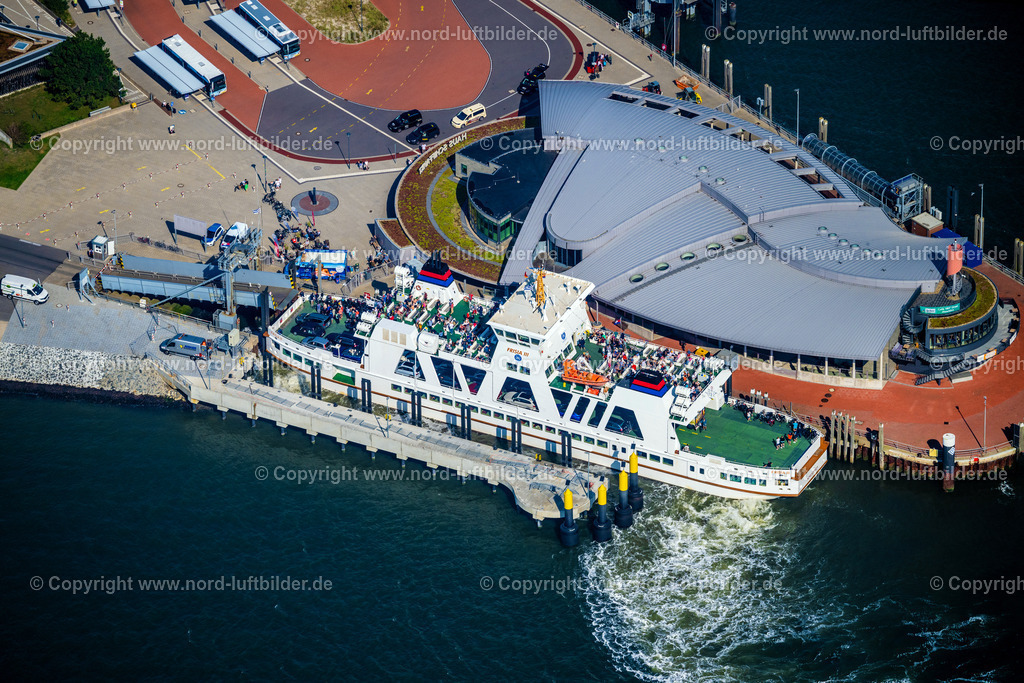 Norderney_Hafen_Frisia_III_Fährschiff_ELS_5594050924 | NORDERNEY 05.09.2024 Fähr- Hafenanlagen an der Meeres- Küste der Nordseeinsel Norderney Mit den Fährschiff Frisia III im Bundesland Niedersachsen, Deutschlan. Weiterführende Informationen bei: Adler-Schiffe GmbH &amp; Co. KG. // Faehr- Hafenanlagen an der Meeres- Kueste der Nordseeinsel Norderney Mit den Faehrschiff Frisia III im Bundesland Niedersachsen, Deutschlan. Further information at: Adler-Schiffe GmbH &amp; Co. KG. Foto: Martin Elsen