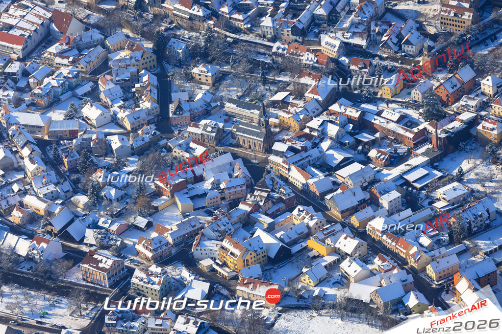 Die Luftaufnahme der Stadt Kronach wurde vom UL-Flugzeug heraus erstellt ( keine Drohne )- hohe Auflösung für beste Qualität