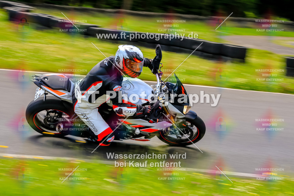 VBK-8017 | Hier findet Ihr Bilder von Touristenfahrten auf der Nürburgring Nordschleife oder von anderen Veranstaltungen die ich besucht habe. Viel Spass beim Durch Schauen 
