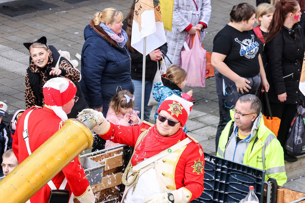 top-top.de 240212-069 | Foto, Video, Fotografie, Videografie, Fotobox, DJ, Discjockey, Musik, Musikbox, Veranstaltung, Photobooth, Amazon, Ebay, Buchtipp, Bestseller, Autor, Verlag, Buch, Wesel, Hamminkeln, NRW, Dinslaken, Rees, Drohne, Hochzeit, Party, Fotobox, Wesel, Fotograf