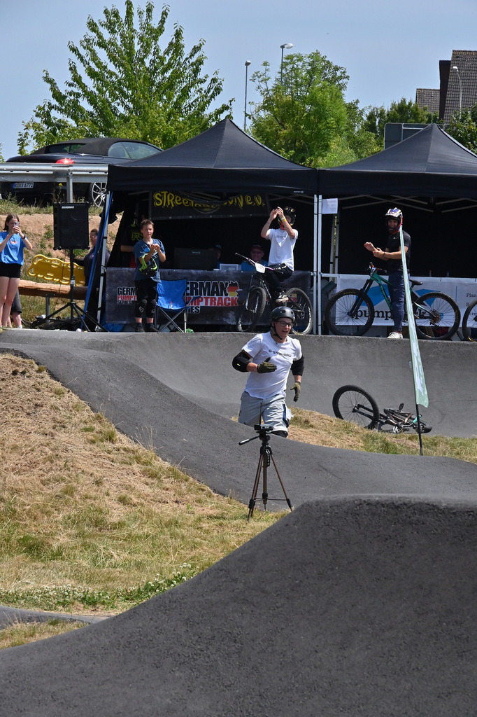DSC_6889-cam-florian | German Pumptrack Series - Realisiert mit Pictrs.com