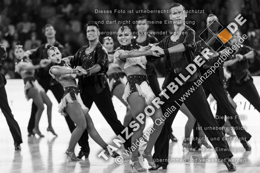 20231111-01300 | Hier finden Sie Tanz Bilder vom Latein und Standard Formationen tanzen. Sportbilder vom Tanzsport. Schöne Fotos und von Weltmeisterschaft, Europameisterschaft, Bundesliga, Regionalliga, Oberliga und Landesliga sowie von GOC Stuttgart, DanceComp, WM Bremen