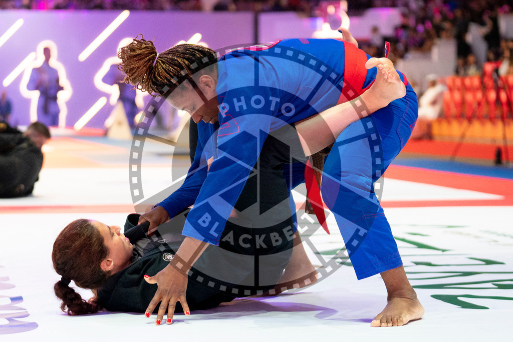 20231107PBB4358 | Fighters compete during the AJP World Master Championship in the Mubadala Arena in Abu Dhabi, Arab United Emirates, on November 7, 2023.