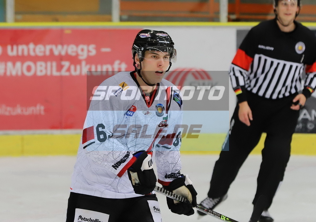 Philipp Hertel - CHH | Philipp Hertel - CHH - Realisiert mit Pictrs.com