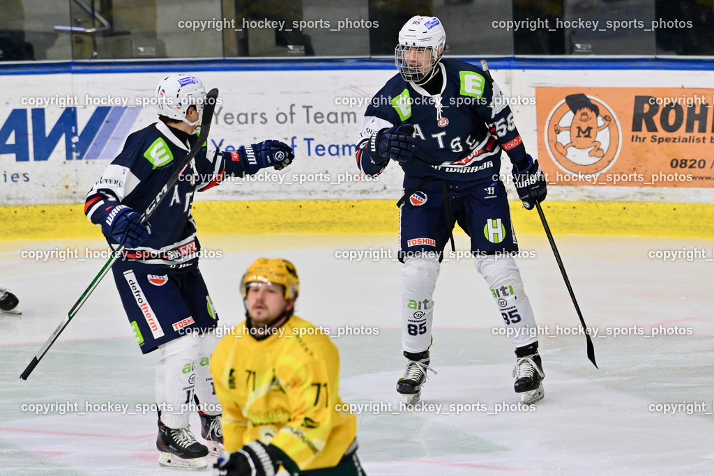ATSE Graz vs. EHC Lustenau | Jubel ATSE Graz Mannschaft, #56 Matijevic Filip ATSE Graz, #11 Hohl Maximilian ATSE Graz, ATSE Graz vs. EHC Lustenau, ATSE Graz vs. EHC Lustenau am 14.02.2026 in Graz (Merkur Eishalle ), Austria, (Photo by Bernd Stefan)
