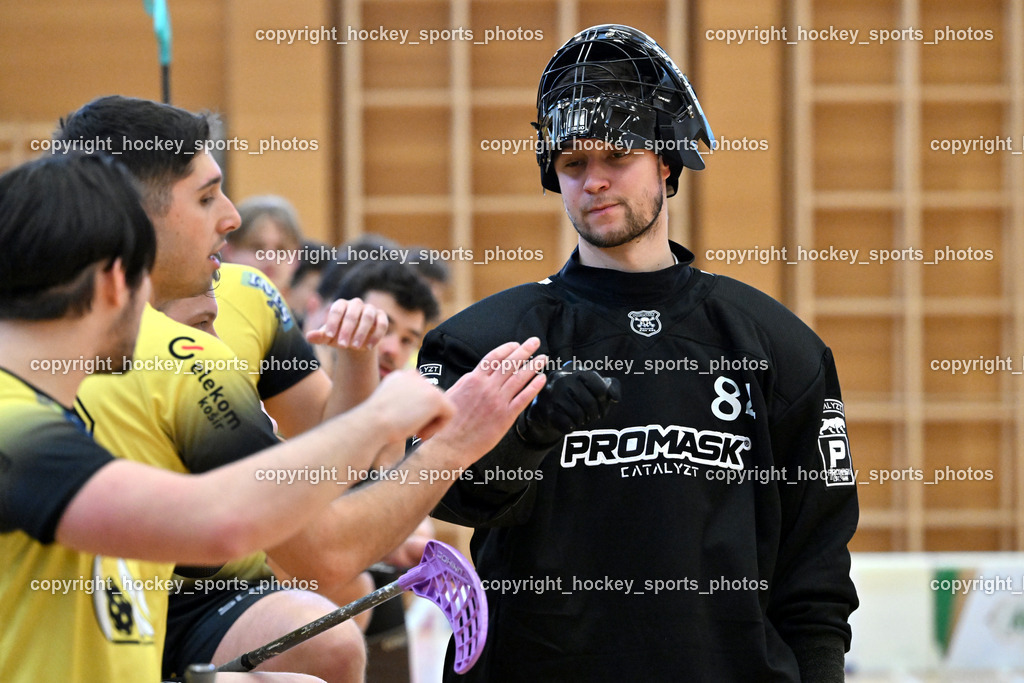 VSV Unihockey  vs. FBK Loka  | #84 Tim Luznar FBK Loka, VSV Unihockey  vs. FBK Loka , VSV Unihockey  vs. FBK Loka  am 25.01.2026 in Villach (Ballspielhalle St. Martin), Austria, (Photo by Bernd Stefan)