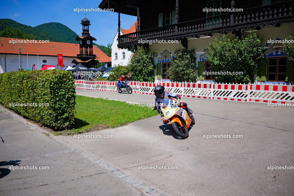 P1036966-2 | Erleben Sie atemberaubende, hochqualitative Fotos Ihrer Fahrt entlang der malerischen Alpenstraßen. Besuchen Sie alpineshots.com, um professionelle Aufnahmen Ihrer unvergesslichen Reise zu finden und zu kaufen - Realisiert mit Pictrs.com