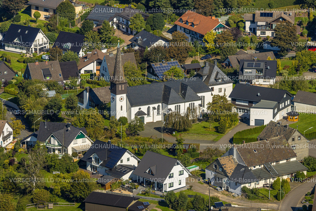 Lennestadt230910654Meggen | Luftbild, Kirche St. Peter und Paul, Halberbracht, Lennestadt, Sauerland, Nordrhein-Westfalen, Deutschland