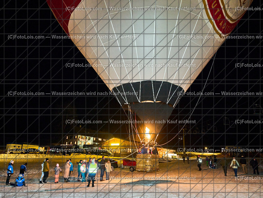 ALP5392_Nacht der Ballone_Ballonclub Oetscherland | NACHT DER BALLONE in Lackenhof am Ötscher, Sa 28. Dezember 2024.Mit einer Schauübung der Bergrettung Lackenhof, dem Ballonclub Ötscherland und den Gaminger Ötscherteufeln unter Zusammenarbeit mit der FF Lackenhof, dem Musikverein, dem Pensionistenverband, dem CampingClub, der Schirmbar und Konditorei Czihak, der Fuchswaldhütte und der Pizzeria Venezia, die für die Verköstigung sorgten, sowie der Ötscherliftgesellschaft, der Gemeinde Gaming und dem Ötscher-Tourismusverband.