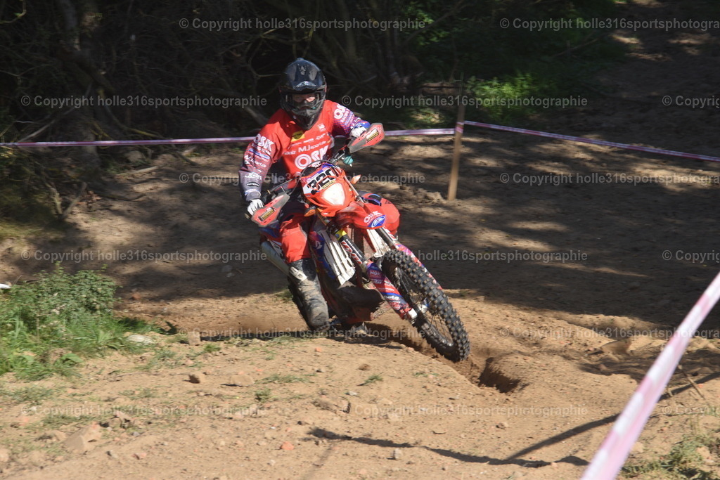 DSC_0289 | Sportfotografie , Motorsport, Motoross, Reitsport, Mointainbike, Enduro,
Landschaft , Outdoor, Eventfotografie, Landschaft, Bilder online bestellen - Realisiert mit Pictrs.com