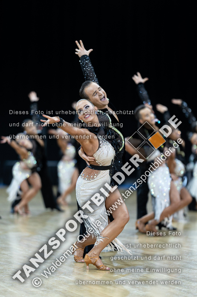 20230226-11126 | Hier finden Sie Tanz Bilder vom Latein und Standard Formationen tanzen. Sportbilder vom Tanzsport. Schöne Fotos und von Weltmeisterschaft, Europameisterschaft, Bundesliga, Regionalliga, Oberliga und Landesliga sowie von GOC Stuttgart, DanceComp, WM Bremen
