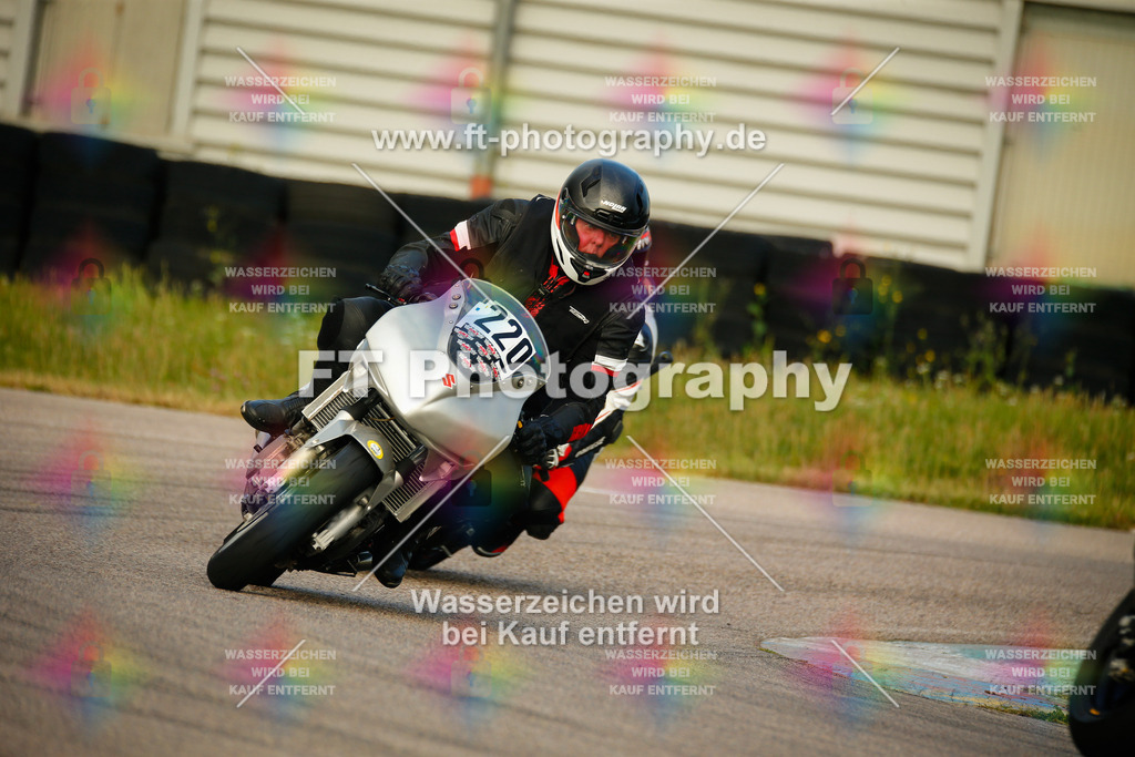 _MOT5212 | Hier findet Ihr Bilder von Touristenfahrten auf der Nürburgring Nordschleife oder von anderen Veranstaltungen die ich besucht habe. Viel Spass beim Durch Schauen 