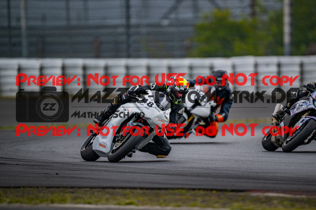 MaZZes_FotoMatrix_230719_6225 | GELB