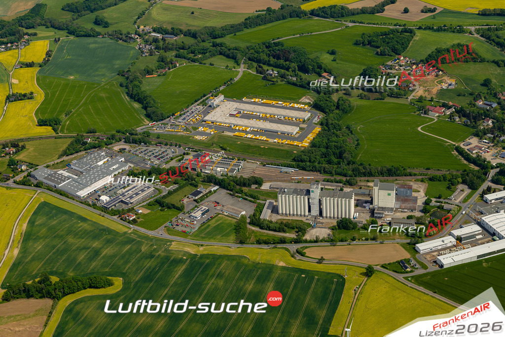 Das Luftbild der Stadt Neumark wurde 2022 vom Flugzeug heraus erstellt (keine Drohnen-Aufnahmen) Aufnahmehöhe ca.450 Meter- hohe Bildauflösung und Druck-Qualität. Garantiert!