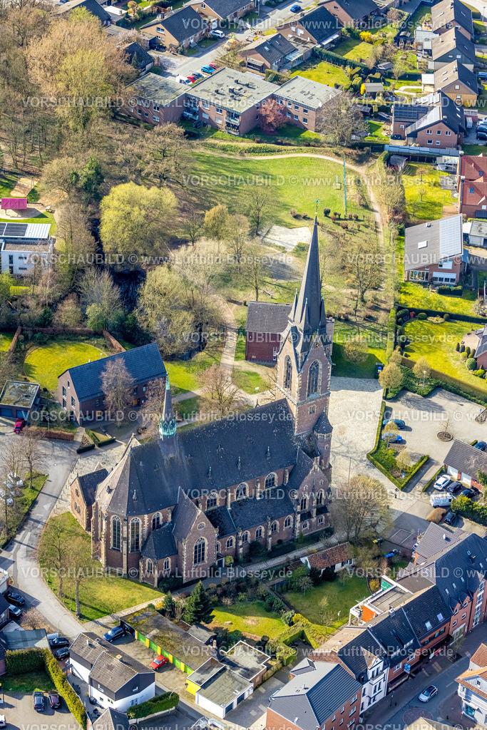 Selm260306983 | Luftbild, Kath. Pfarrkirche St. Ludger, Selm, Münsterland, Nordrhein-Westfalen, Deutschland