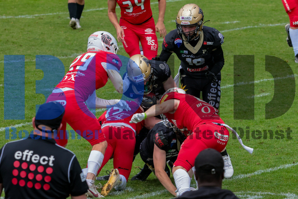 GFL: Paderborn Dolphins vs. New Yorker Lions{date} -  | {headline}(Foto: Sebastian Sendlak / BOND) - Realisiert mit Pictrs.com
