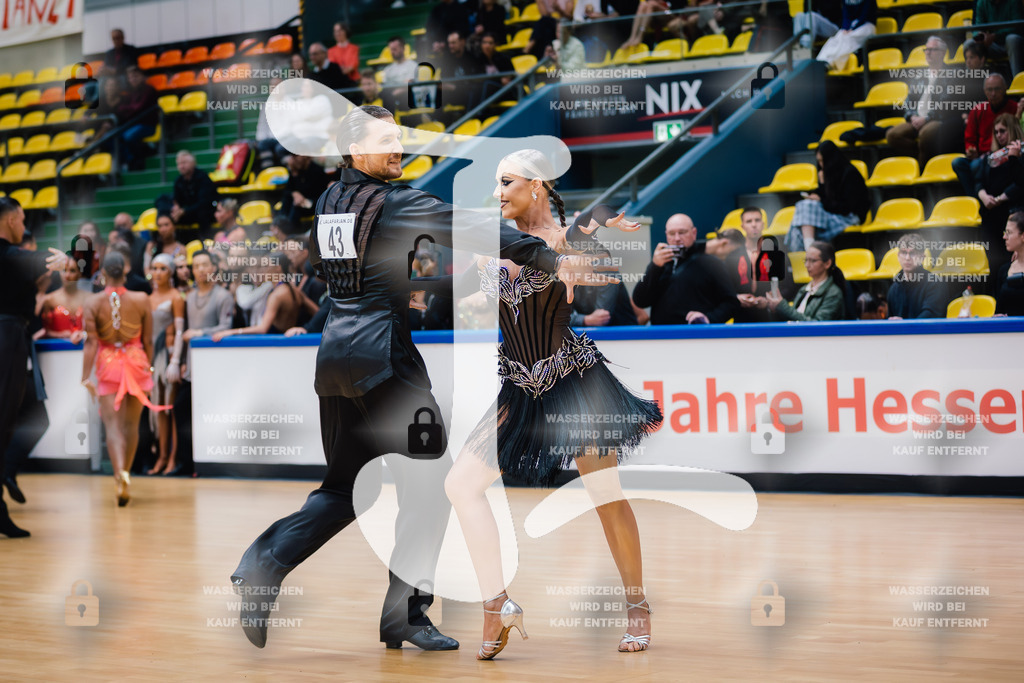 Hessen Tanzt WDSF International Open Latin 11th (43) Justin Lauer _ Rita Schumichin (TSC Saltatio Neustadt im TV 1860 Mußbach)-2025-05-18-3684 | Webshop for digital downloads and prints of dance sport, event & show photographer Julian Link - Realisiert mit Pictrs.com