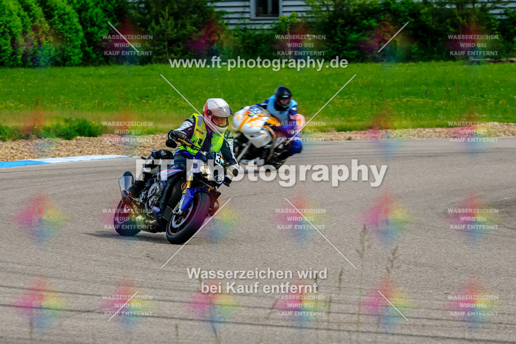 MotoTeam-9168 | Hier findet Ihr Bilder von Touristenfahrten auf der Nürburgring Nordschleife oder von anderen Veranstaltungen die ich besucht habe. Viel Spass beim Durch Schauen 