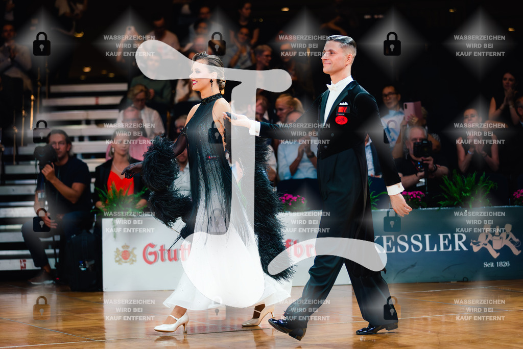 GOC 2025 - WDSF PD Super Grand Prix Standard 1st (34) Alexey Glukhov _ Anastasia Glazunova (Moldova)-2025-08-21-1788 | Webshop for digital downloads and prints of dance sport, event & show photographer Julian Link - Realisiert mit Pictrs.com