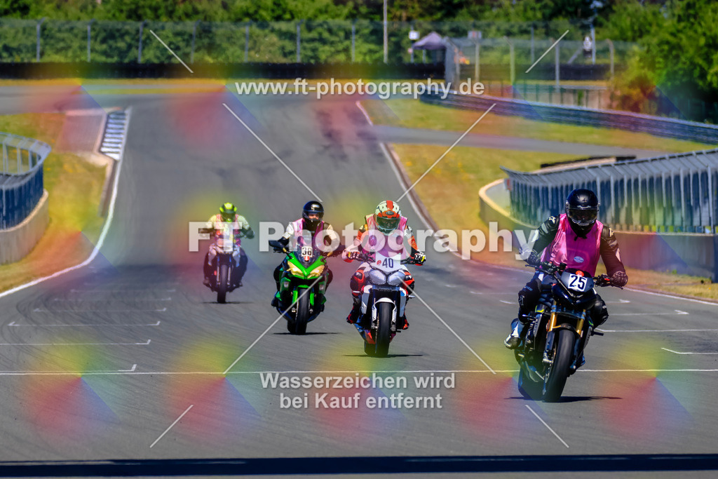 _TCM6142 | Hier findet Ihr Bilder von Touristenfahrten auf der Nürburgring Nordschleife oder von anderen Veranstaltungen die ich besucht habe. Viel Spass beim Durch Schauen 