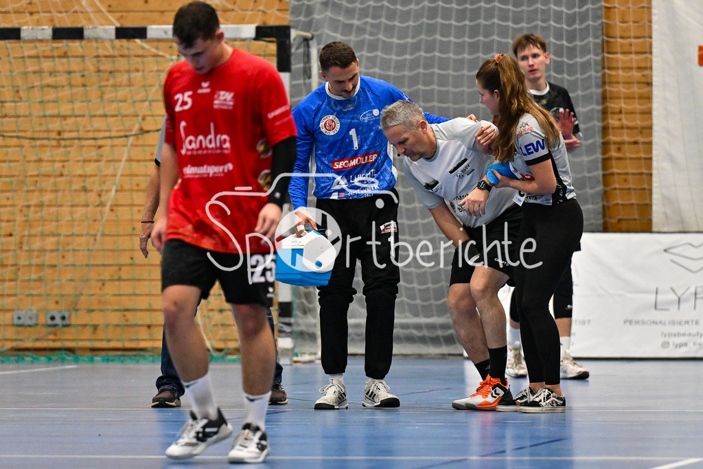 TSV Friedberg - TSV Aichach | Professionelle Sportfotos aus den Bereichen Fußball, Eishockey, Handball und vieles mehr. Ob Sieg oder Niederlage