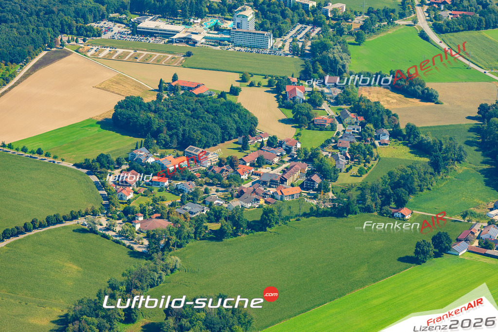 Riedenburg Bad Füssing Bild- Das Luftbild wurde 2025 vom UL-Flugzeug heraus erstellt ( keine Drohne ) - Hochauflösende Luftaufnahme -Nicht vergleichbar mit Google Maps oder Satelittenbilder- Die Geschenkidee !Mit Lizenz und Bildrechte bestellbar