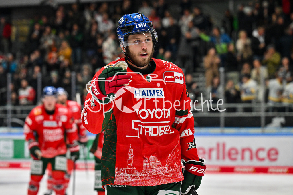 Augsburger Panther - Kölner Haie | Jubel der Panther nach dem Treffer zum 2-1 durch Riley DAMIANI (Augsburger Panther #19) / Tor / Torschuetze / Freude / Happy / DEL: Augsburger Panther - Kölner Haie; Curt Frenzel Stadion am 26.09.2025