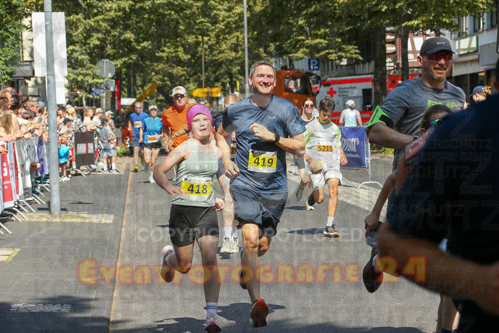 250621_1049_EX1_2729 | Sportfotografie im Rhein-Sieg Kreis, Köln, Bonn, NRW, Rheinland Pfalz, Hessen, etc. Unser Tätigkeitsfeld umfasst den Laufsport vom Volkslauf über den Marathon, Duathlon, Triathon bis zum Ultralauf wie Kölnpfad Ultra oder Schindertrail.